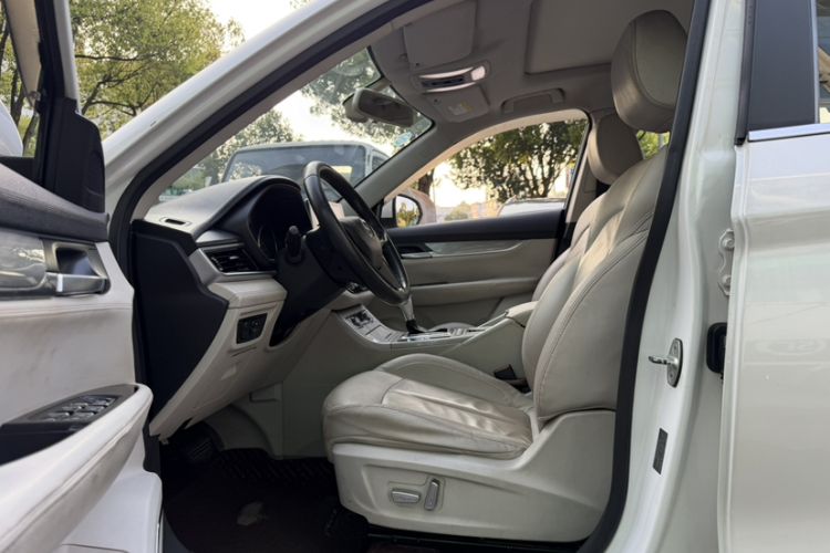 Used Hanteng X5 2018 1.5T CVT Luxury Edition Exterior 6