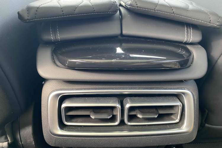 Used NETA S 2023 All-Electric 520 km Range Rear-Drive Version