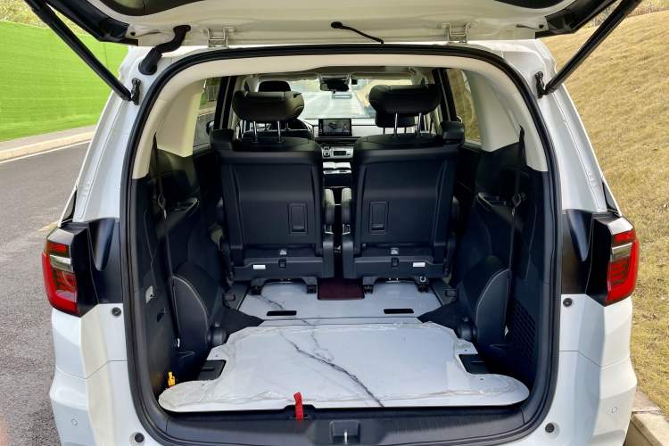 Used Honda Odyssey 2024 2.0L eHEV Sharp·Luxury Edition