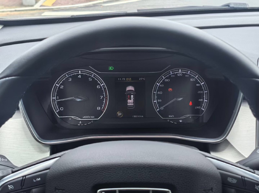 Geely Auto Coolray 2023 1.5T DCT Platinum Edition — снимка 7