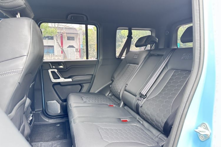 Used 212 T01 2025 2.0T Changfeng Interior 7