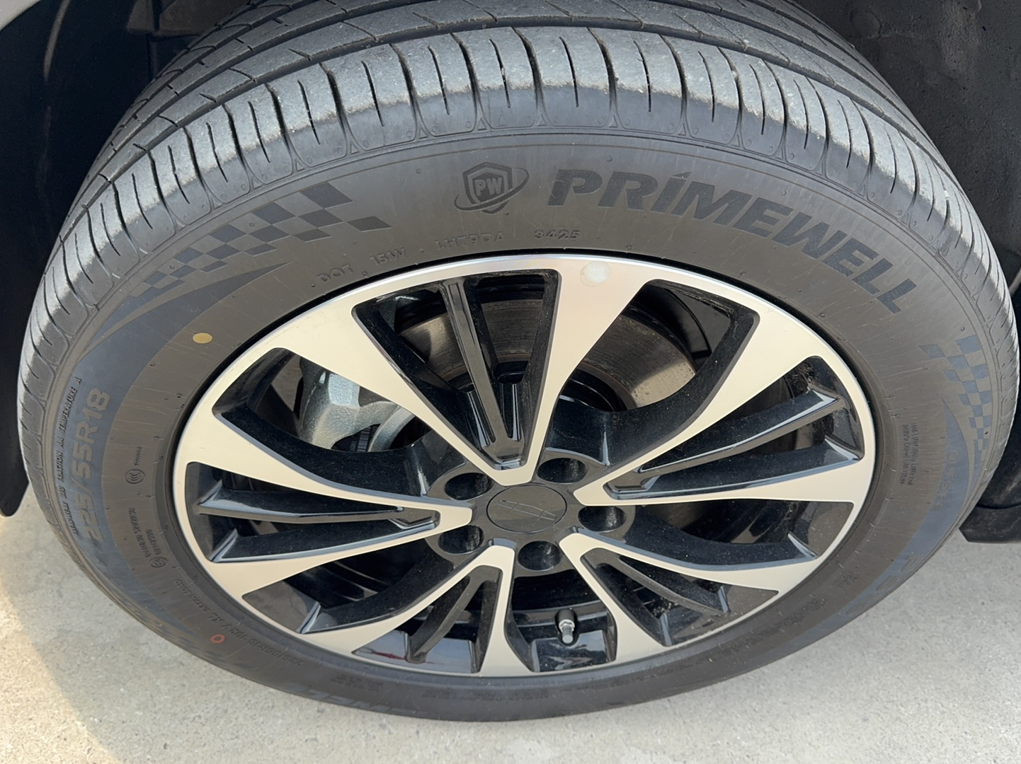 Geely Auto Emgrand X7 Sport 2026 Model 1.5TD Wonderful — снимка 9