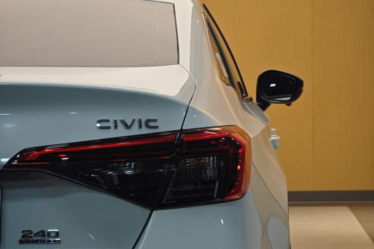 Used Honda Civic 2022 240TURBO CVT Dynamic Control Version