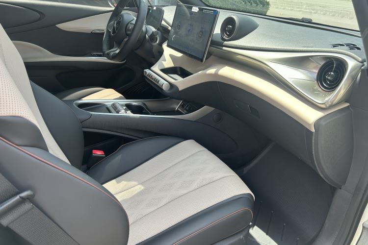 Used BYD Dolphin 2025 420km Free Edition
