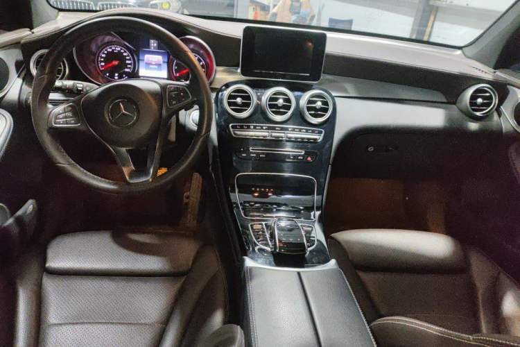 Used Mercedes-Benz GLC 2017 GLC 200 4MATIC
