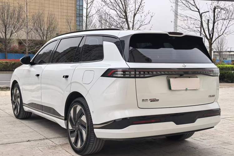 Used Dongfeng eπ eπ008 2025 210 Ultra Range-Extended Version 5 Seats
