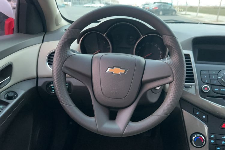 Used Chevrolet Cruze 2015 1.5L Classic SE AT
