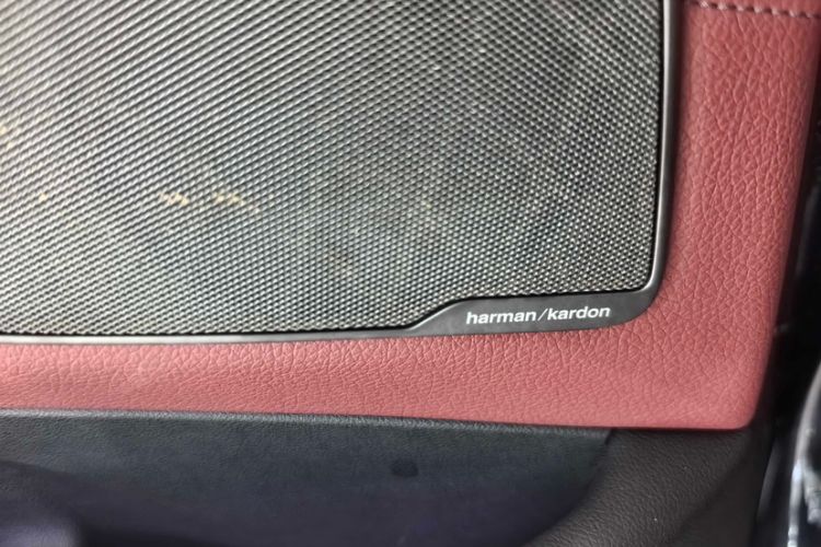 Used BMW 5 Series 2020 530Li Luxury Edition M Sport Package Audio And AC Panel