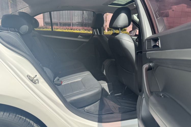 Used Volkswagen Lavida 2017 1.6L Automatic Comfort Edition