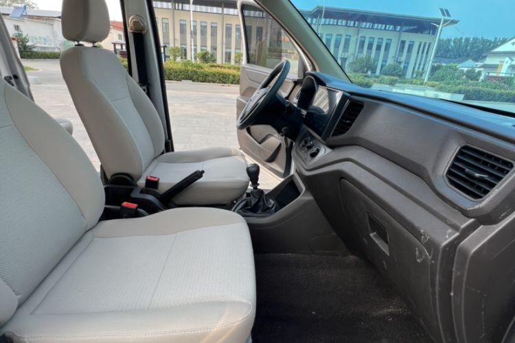 Used Wuling Hongguang V 2022 1.5L Jingqu Version Hydraulic Power Steering LAR