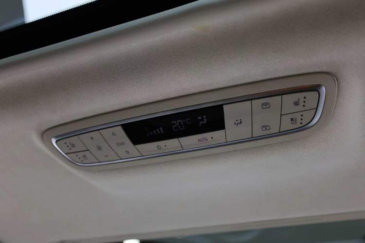 Used Buick GL8 2020 Avenir Avia Six-Seat Deluxe Edition
