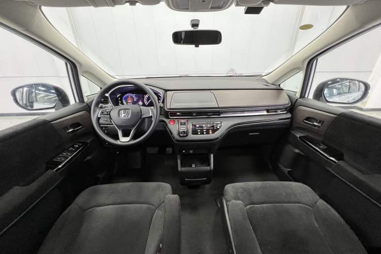 Used Honda Odyssey 2022 2.0L eHEV Sharp Enjoyment Edition