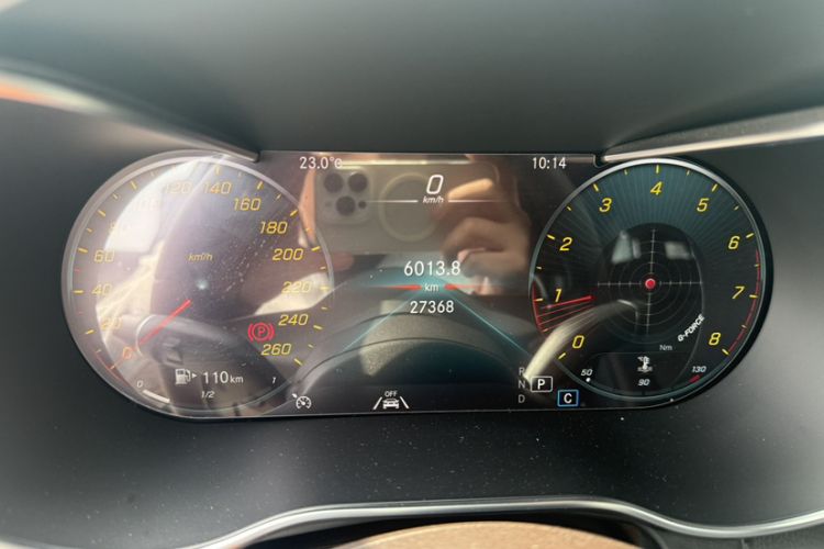 Used Mercedes-Benz GLC 2021 GLC 300 L 4MATIC Dynamic Model Odometer Close Up