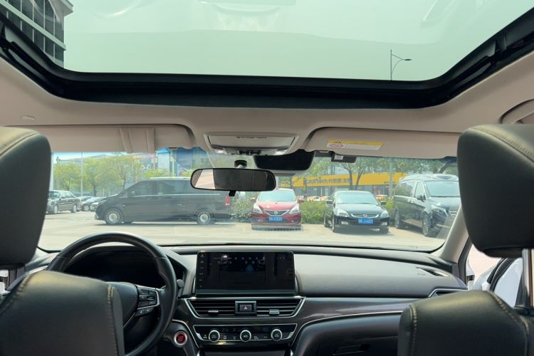 Used Honda Accord 2022 260TURBO Phantom Night · Prestige Edition Headliner