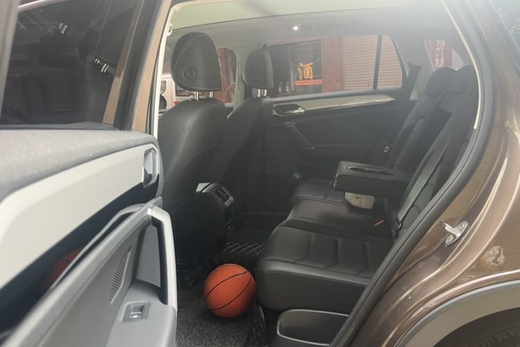 Used Volkswagen Tayron 2020 330TSI Two-Wheel Drive Luxury Smart Connectivity Version
