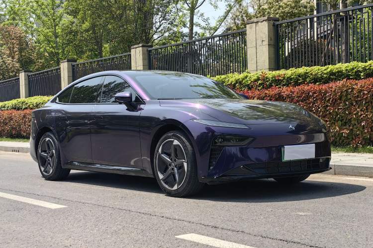 Used Dongfeng eπ eπ007 2024 Range-Extended 200 RuYi Edition Exterior 2