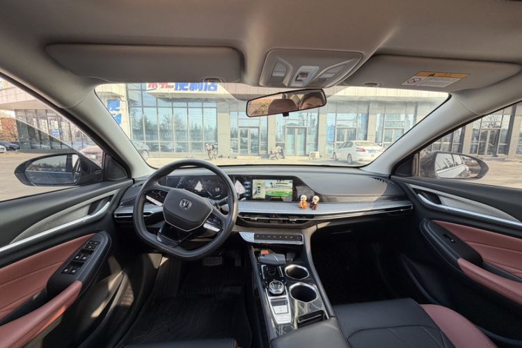 Used CHANGAN Eado 2023 Changan Edition PLUS Blue Whale NE 1.4T GDI DCT Prestige Version
