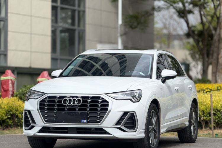 Used Audi Q3 2022 40 TFSI Fashion Dynamic Model