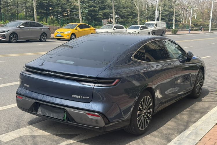 Used Geely Galaxy 8 2025 130km EM-P Starship Edition Exterior 6