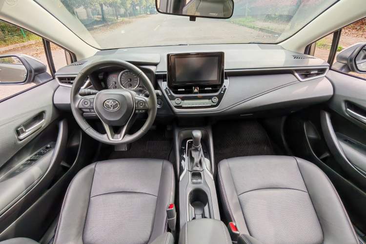 Used Toyota Corolla 2021 1.2T S-CVT Luxury Edition
