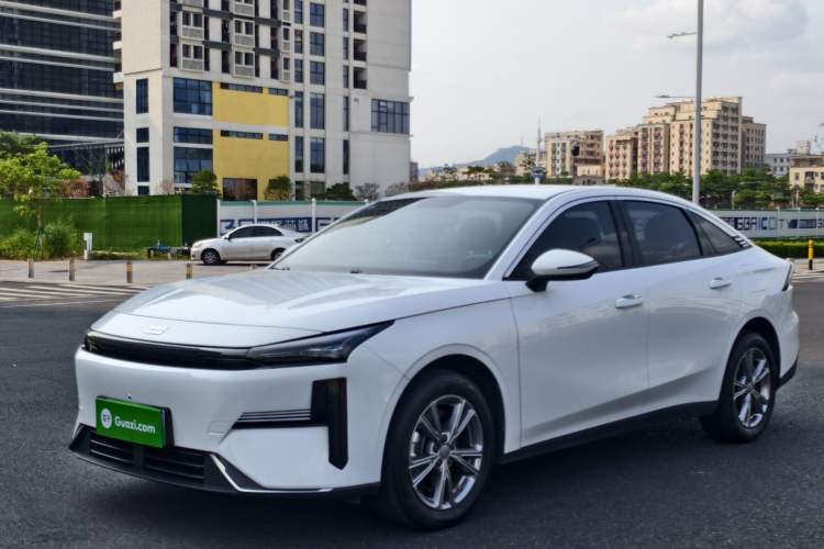 Used Geely Galaxy L6 2025 EM-i 140km Long-Range Version