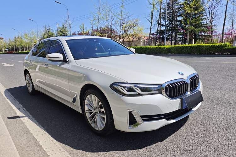 Used BMW 5 Series 2022 Second Facelift 525Li Luxury Package Exterior 3