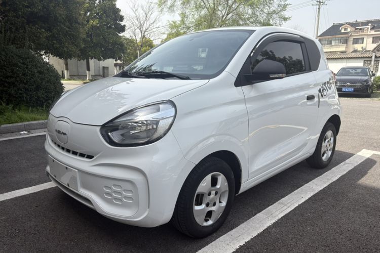 Used Roewe Clever 2021 302 km New Four-Seater Super-Efficient Version