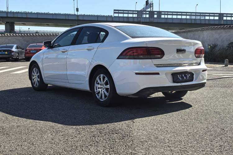 Used Qoros 3 2018 Sedan 1.6L Automatic Leading Model