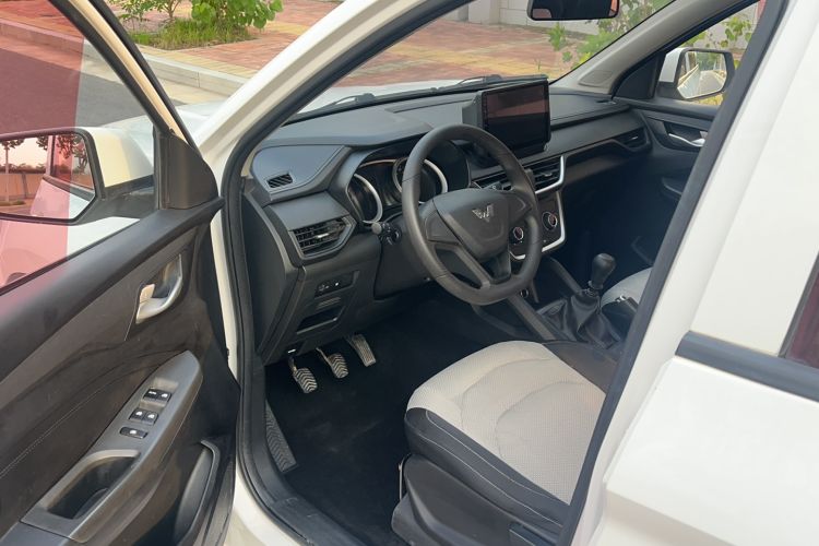 Used Wuling Hongguang S3 2019 1.5L Manual Standard Version China VI Standard