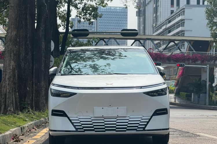 Used XPeng X9 2025 740 Ultra-Long Range Max
