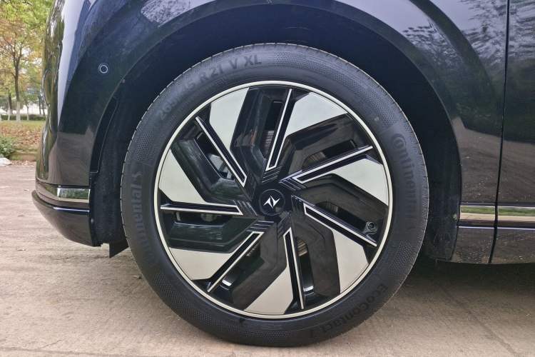 Used Dongfeng eπ eπ008 2025 636Ultra LikeYi Edition 6-Seater
