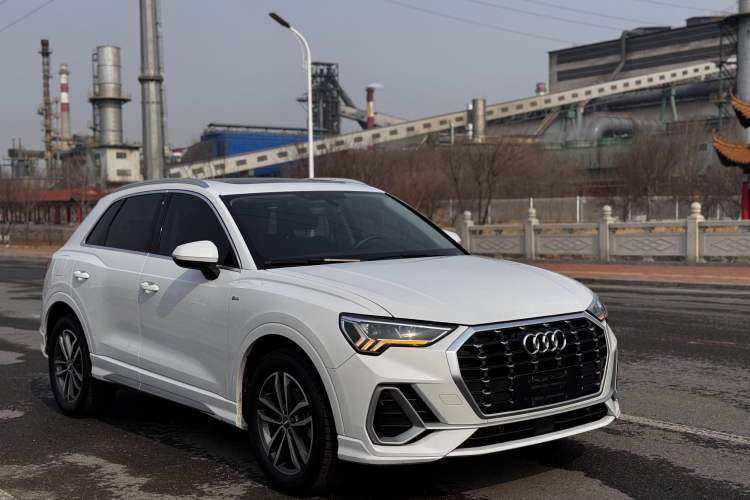 Used Audi Q3 2021 35 TFSI Progressive Dynamic Edition
