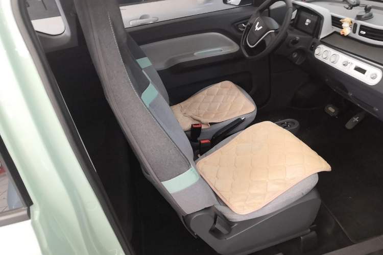 Used Wuling Hongguang MINIEV 2022 Macaron Premium Model – Lithium Iron Phosphate