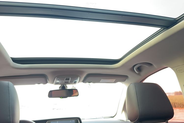 Used GAC Trumpchi GS4 2018 235T Automatic Two-Wheel-Drive Supreme Edition Headliner