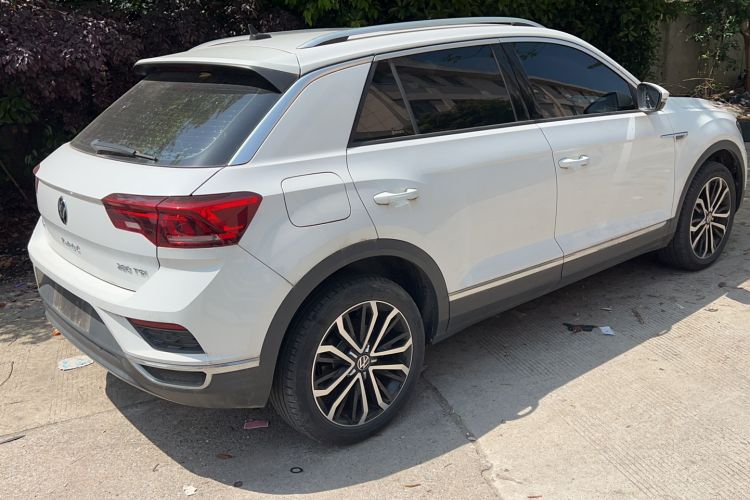 Used Volkswagen T-ROC 2021 280TSI DSG Two-Wheel Drive Comfort Connect Edition
