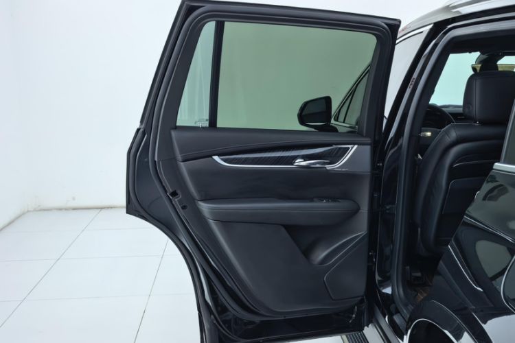 Used Cadillac XT6 2021 2.0T Six-Seater Four-Wheel-Drive Luxury Version