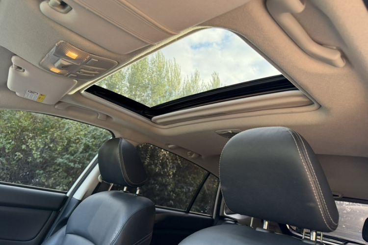 Used Subaru XV 2015 2.0i Elite Edition