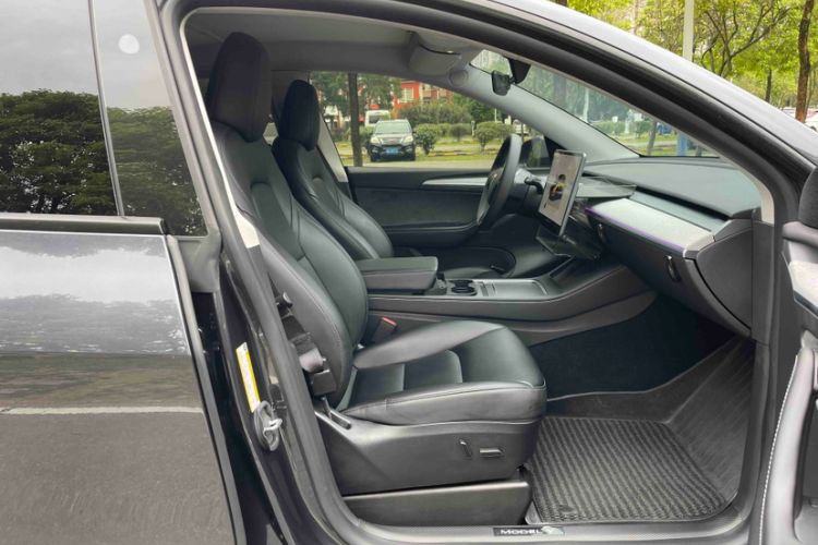 Used Tesla Model Y 2024 Rear-Wheel-Drive Version