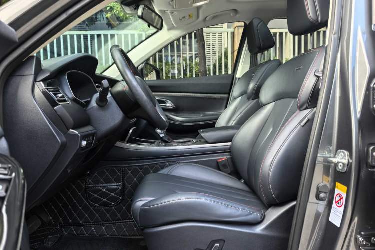 Used CHANGAN OSHAN X7 2021 1.5T Automatic Luxury Model Interior 3