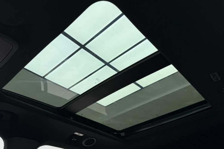 Used Ford Explorer 2023 EcoBoost 285 4x4 ST-LINE 6-Seater