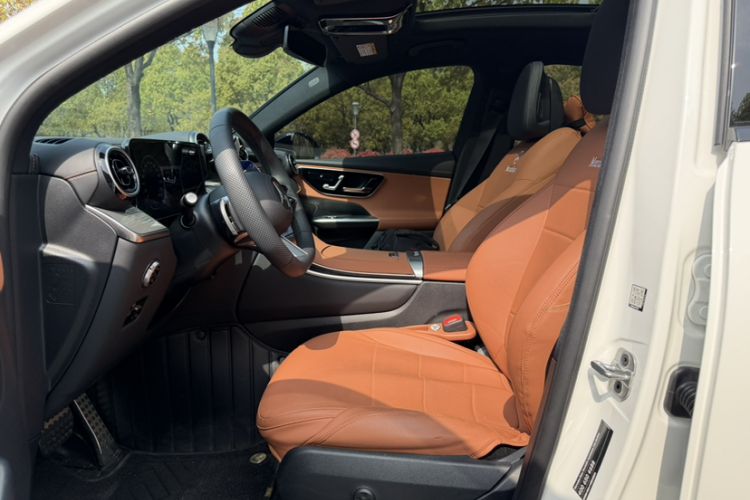 Used Mercedes-Benz GLC Coupe 2025-Year Restyled GLC 260 4MATIC Coupe SUV
