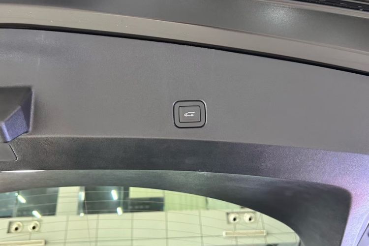 Used Cadillac XT5 2025 2.0T Luxury Version