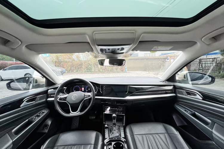 Used Volkswagen Passat 2022 330TSI Starry Luxury Edition Interior 1