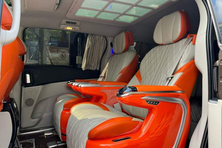 Used Buick GL8 2021 Land Cruiser Executive Class 652T Luxury Model
