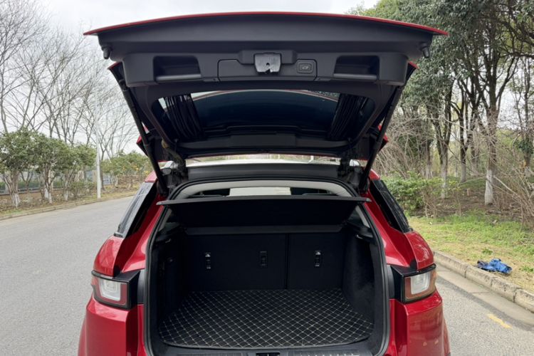 Used Land Rover Range Rover Evoque 2018 240 PS SE Smart Brilliance Edition