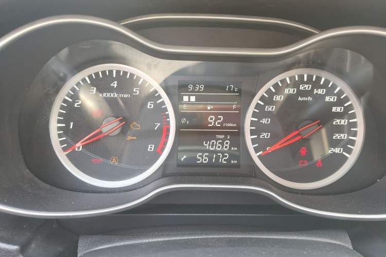 Used Bestune X40 2017 1.6L Manual Luxury Edition Odometer Close Up