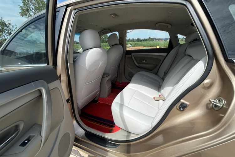 Used Dongfeng Aeolus A60 2014 1.6L Automatic Luxury Model