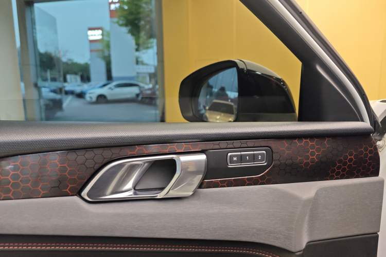 Used Lynk & Co 02 2019 High-Energy Edition 2.0T Automatic Two-Wheel Drive Pro Version China VI Standard
