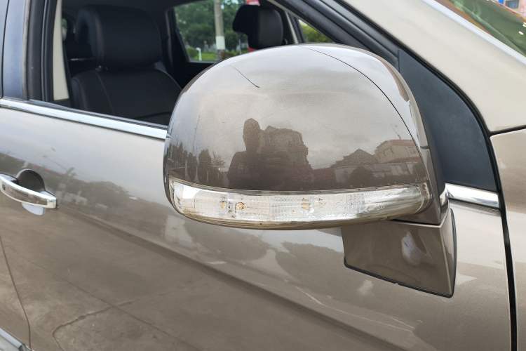 Used Chevrolet Captiva 2015 2.4L 4x4 Flagship Edition 7-Seater