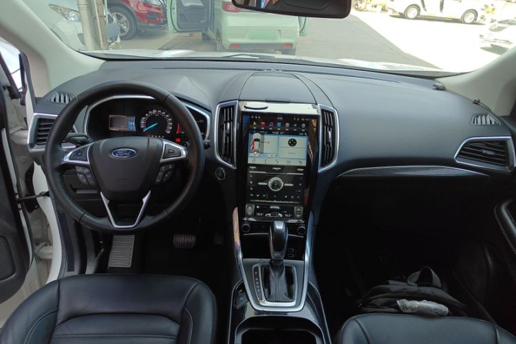 Used Ford Edge 2016 EcoBoost 245 Two-Wheel-Drive Titanium 7-Seater